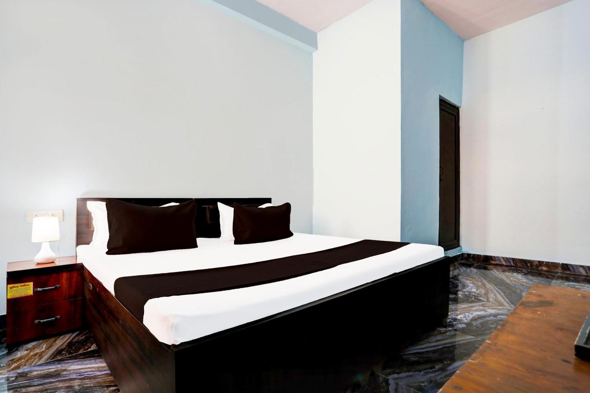 Spot On New Diamond Guest House Rudrapur Exterior foto